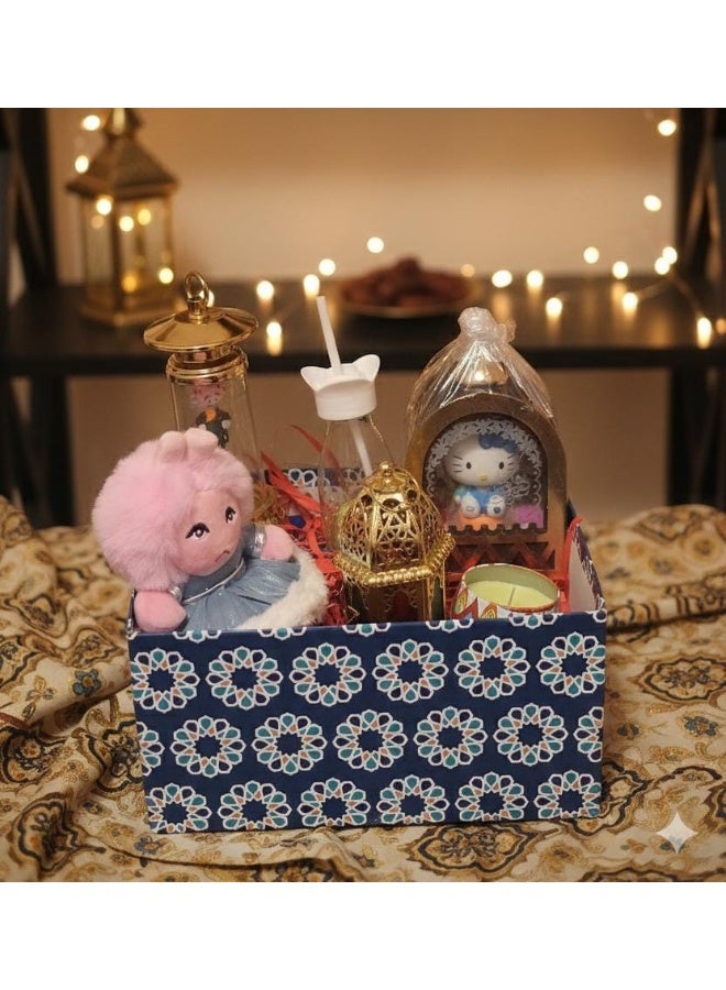 Ramadan Box + 6 Gifts (Golden Fananees Lantern + Bottle Cup with Straw + Scented Candle + Tamtam Doll + Golden Lantern with Hanging Door + Kitty Lantern) - Image 1